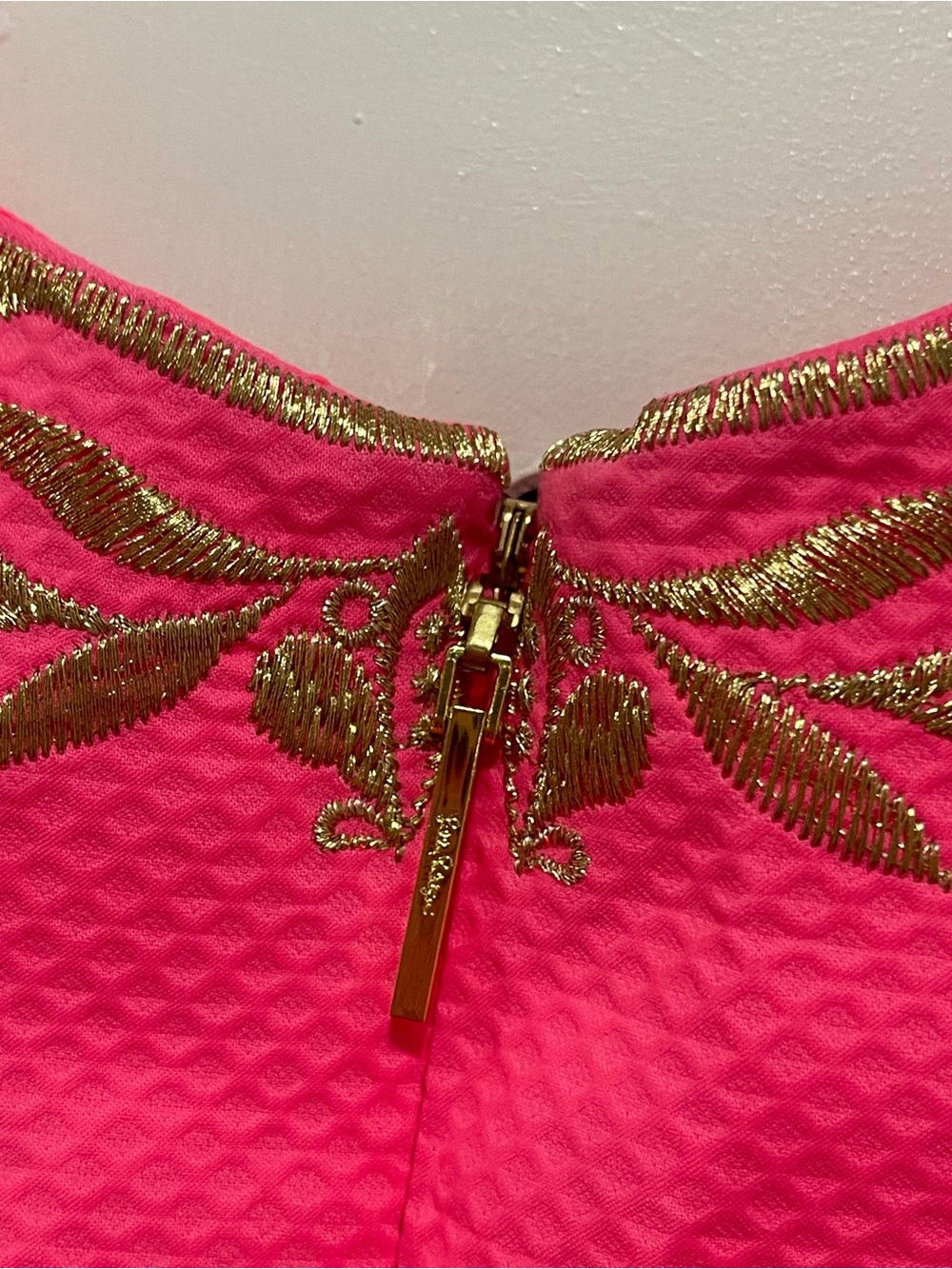 Lilly Pulitzer Tina Embroidered Stretch Shift Dress. Size 4 - Picture 7 of 11